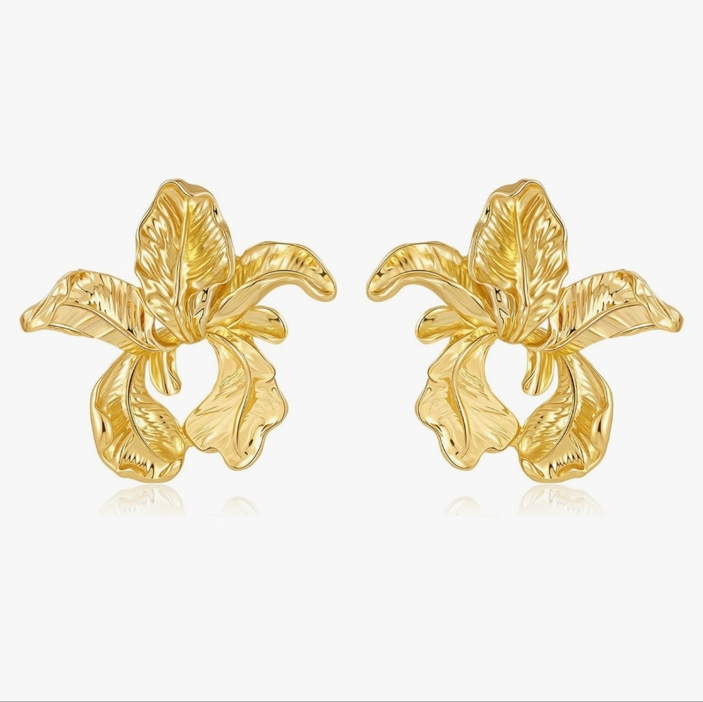 Gold Floral Earrings
